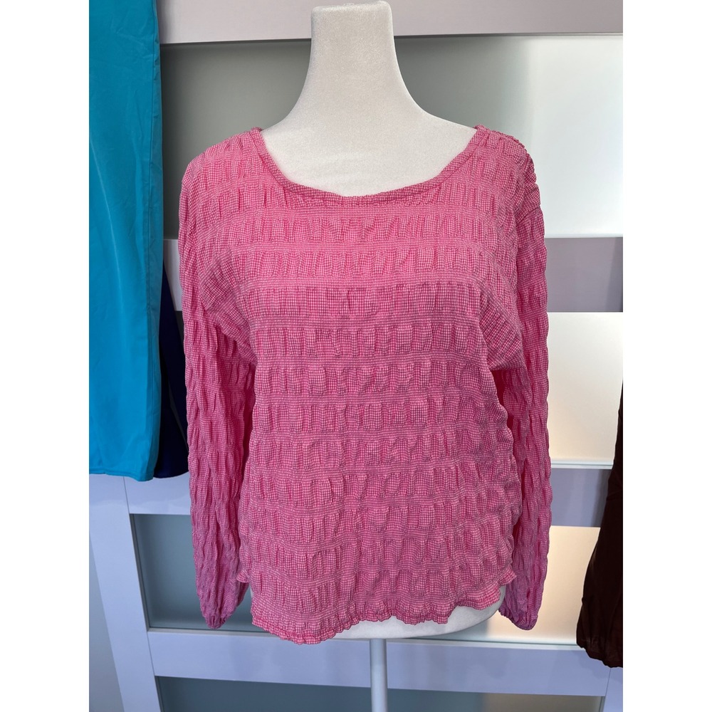 Femme Fatale Pink Gingham Smocked Puckered Button Back Top Made in Italy‎ Size 1